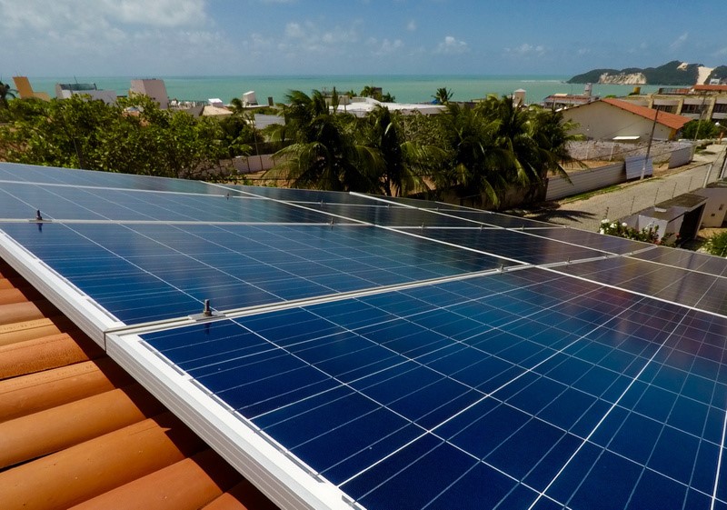 BNB contratou R$ 11,5 milhões para financiar energia solar em residências de Alagoas. Crédito: Tibico Brasil